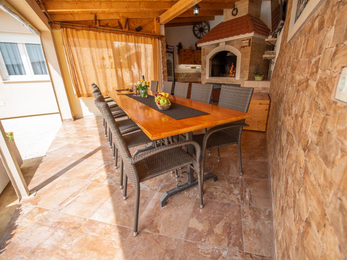 Beautiful Holiday Home "Villa Luka" Kastel Stafilic Екстер'єр фото