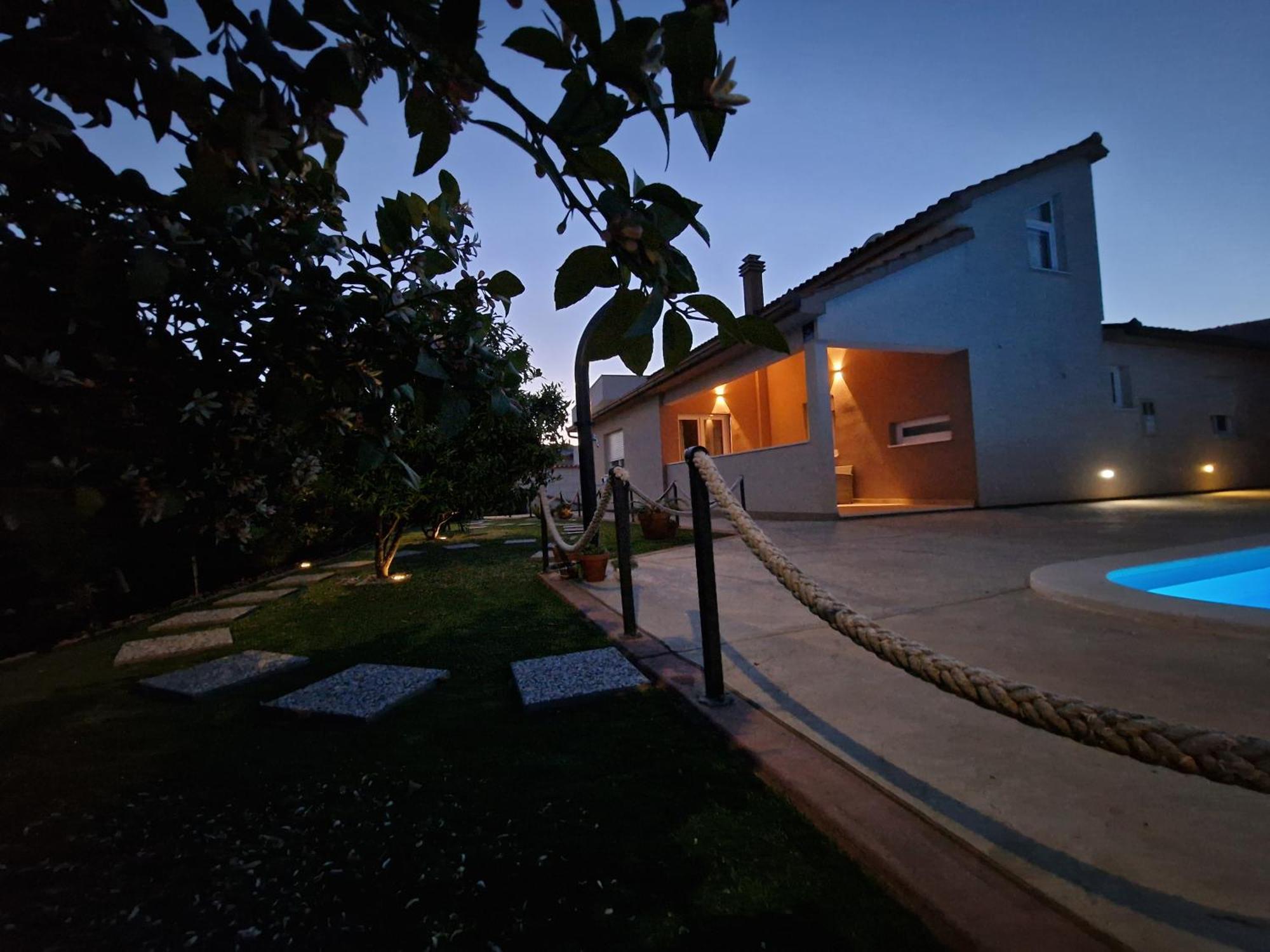 Beautiful Holiday Home "Villa Luka" Kastel Stafilic Екстер'єр фото